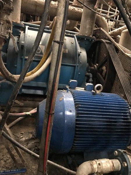 PM2 couch vacuum pump Nash CL4000